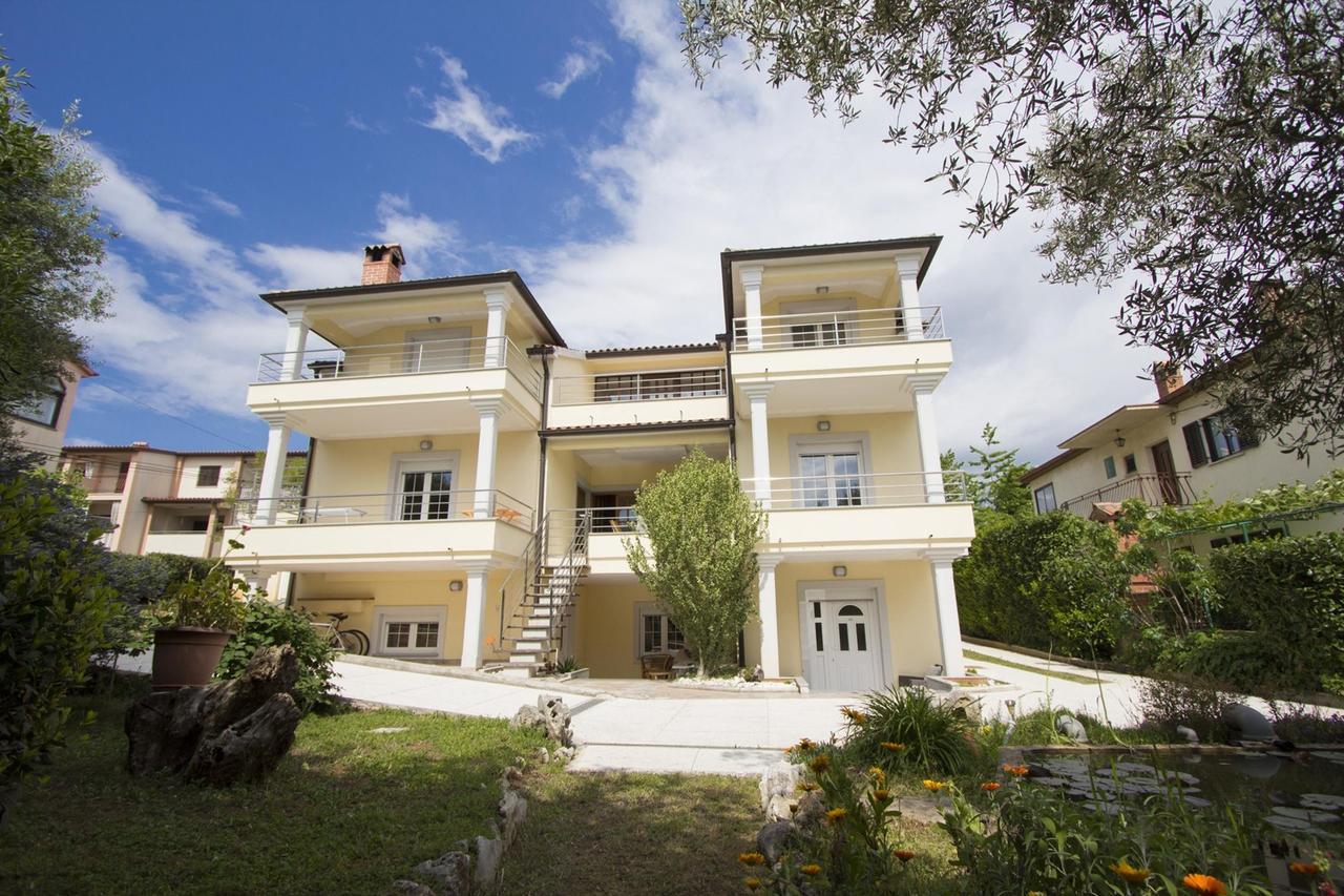 Apartments Rajci Ровинь Экстерьер фото