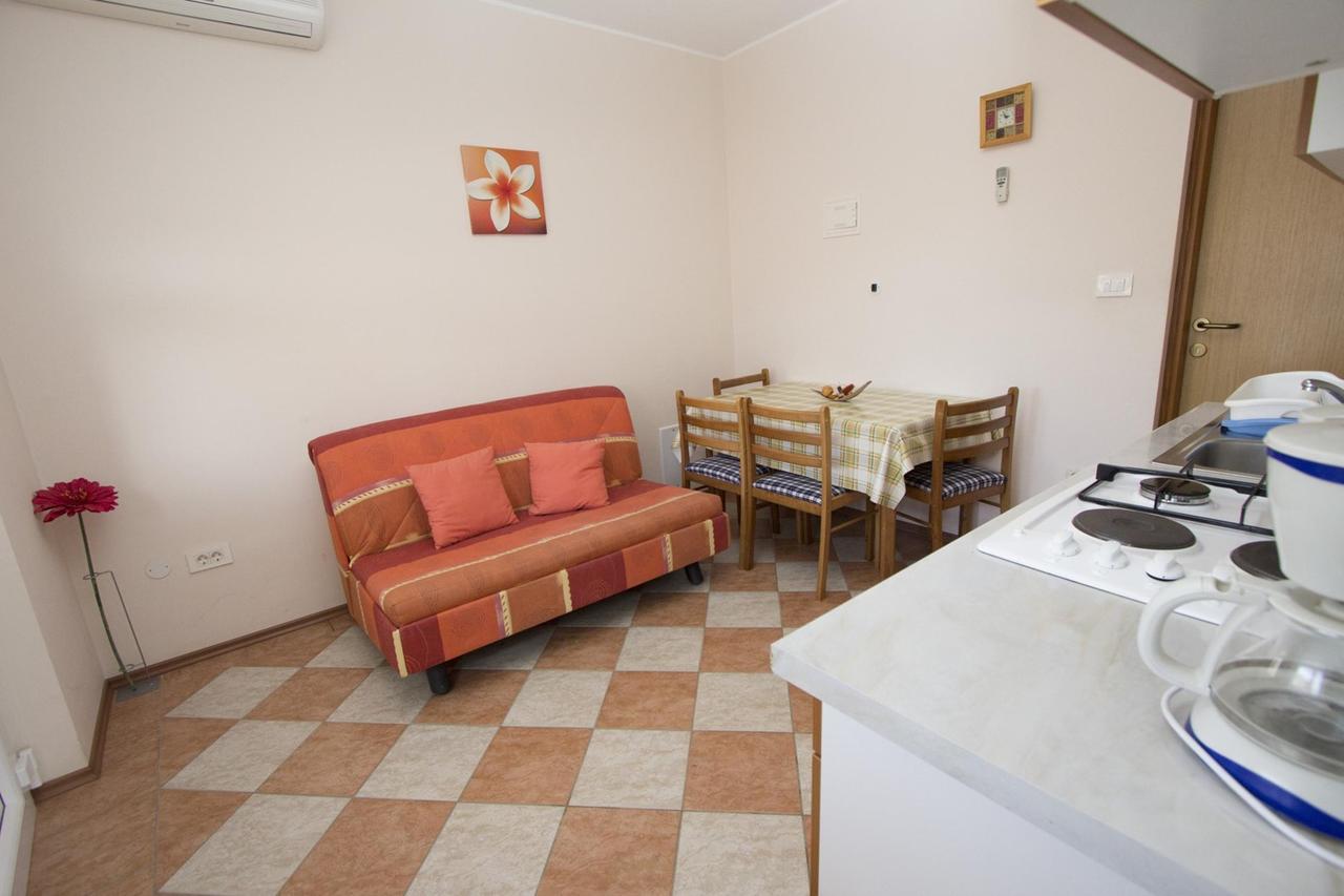 Apartments Rajci Ровинь Экстерьер фото