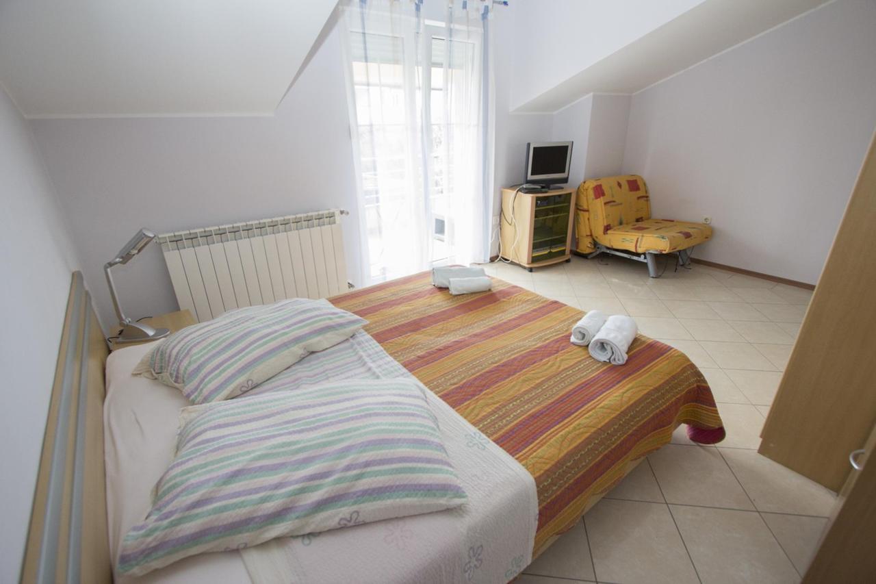 Apartments Rajci Ровинь Экстерьер фото