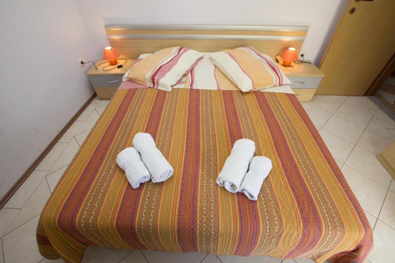 Apartments Rajci Ровинь Экстерьер фото