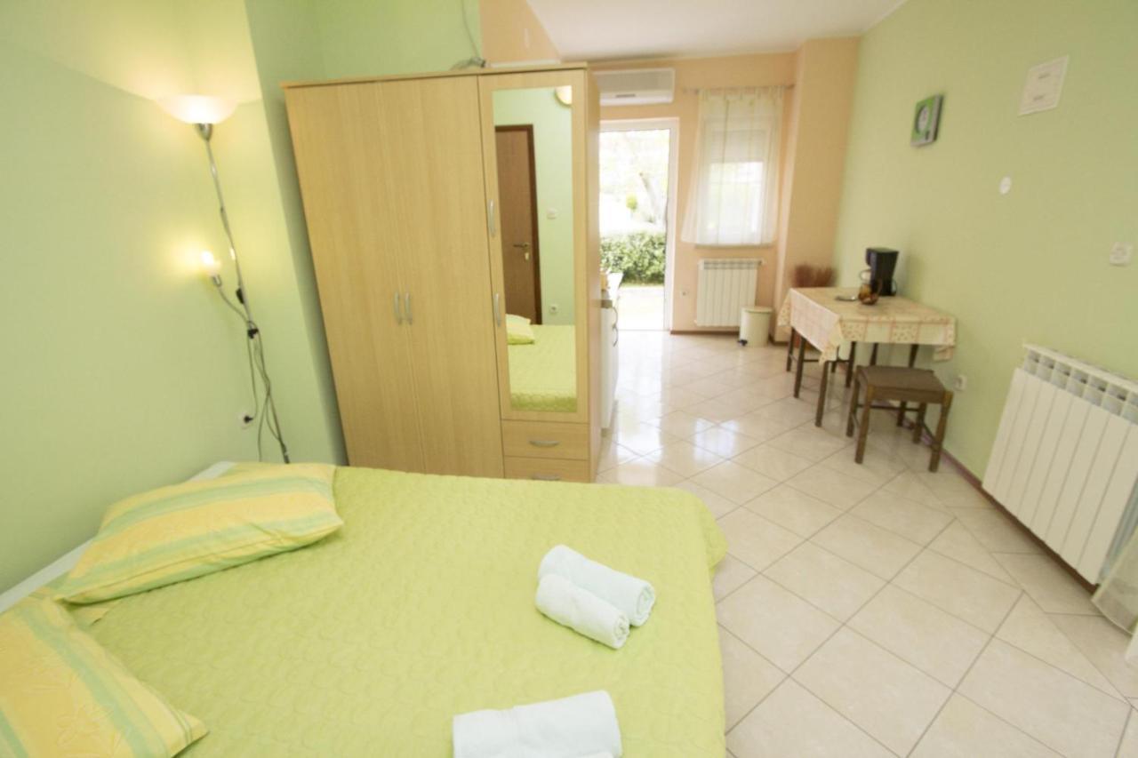 Apartments Rajci Ровинь Экстерьер фото